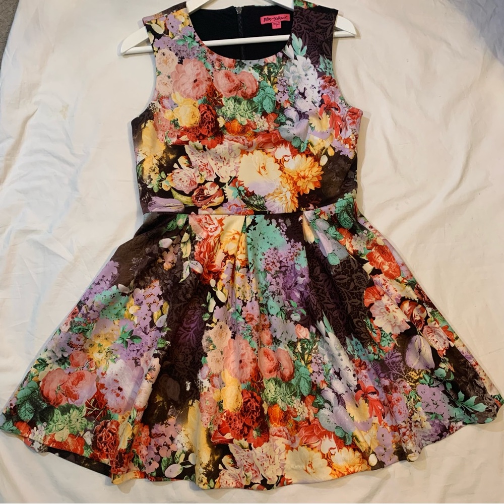 Floral Sleeveless Dress